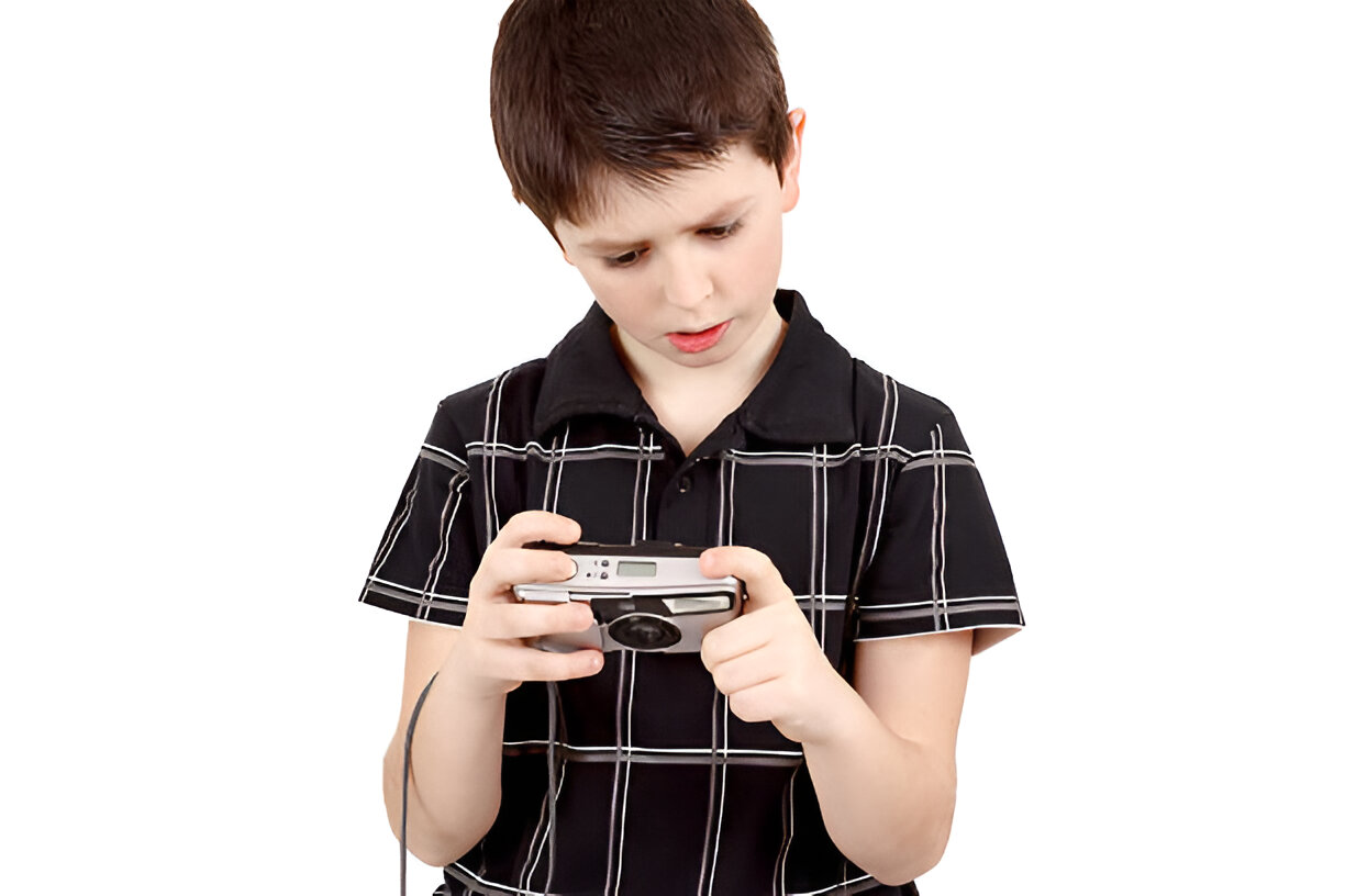The History and Evolution of Mobile Gaming - grammeroverview.com