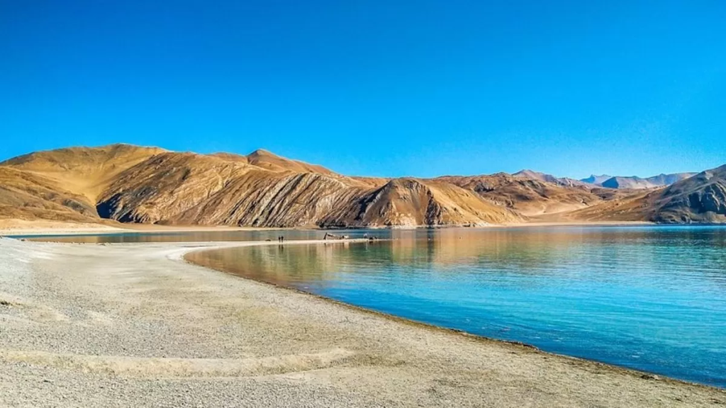 Pangong Lake Ladakh – Complete Travel Guide