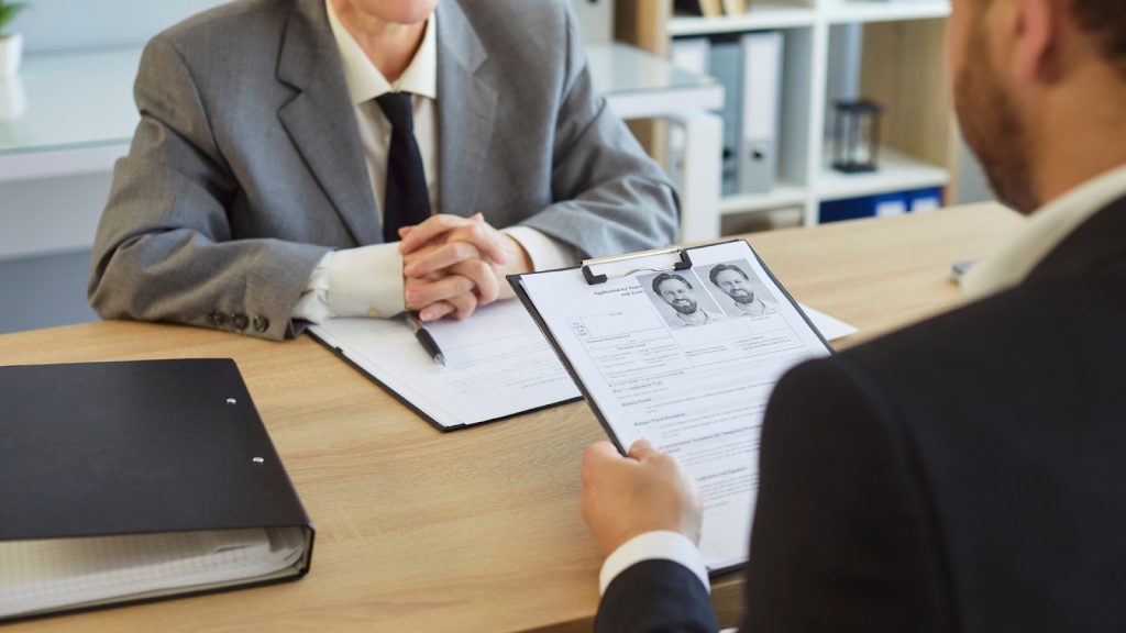 Why More Companies Are Choosing to Hire a Remote Sales Rep Nearshore in 2026